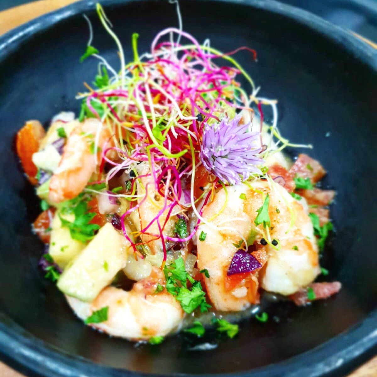 Assiette fraîche préparée pour un séminaire Rock&Bleau